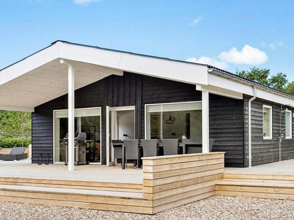 På bildet vises objektet 8 person holiday home in Hurup Thy-By Traum som ligger i byen Sønder Ydby.
