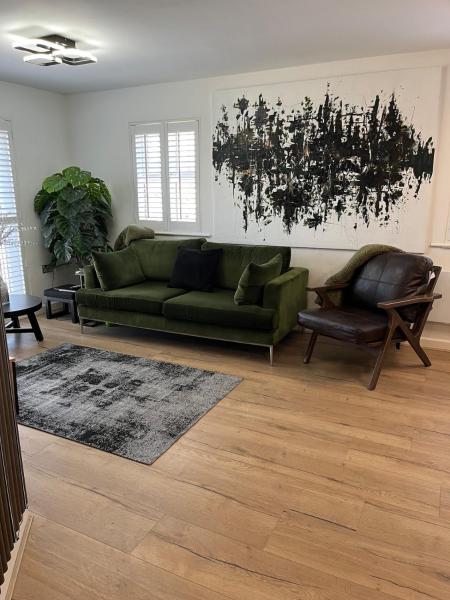 På bildet vises objektet 2 Bed Modern Apartment som ligger i byen Billinge.