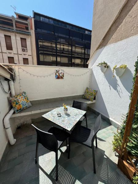 Petit Charme - Palerme