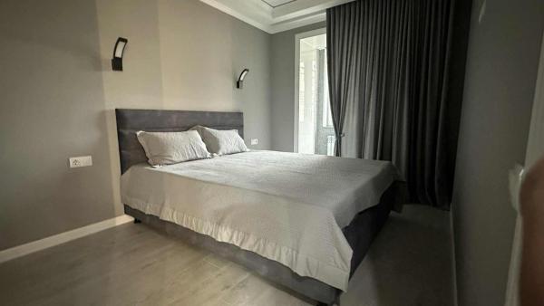 Na fotografii je vidět objekt Lux house nacházející se ve městě Lunga.