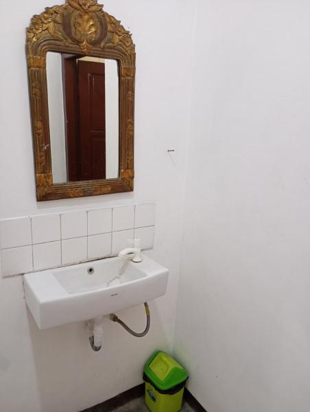 A la foto es mostra l'objecte rooms situat a la ciutat de Timuran.