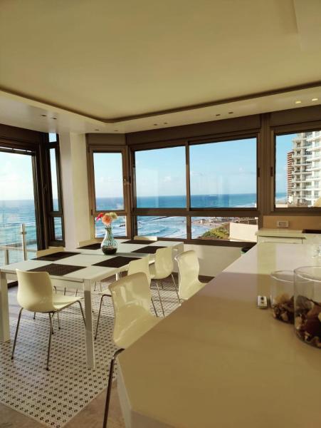 A la foto es mostra l'objecte Migdal Luxury Suites - Sea Dream situat a la ciutat de Netanya.
