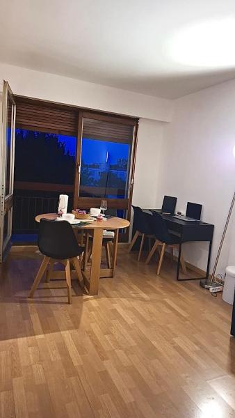 Chic studio with balcony!的照片2