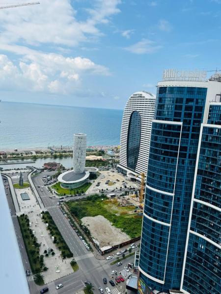 Na zdjęciu widoczny jest obiekt Cozy Apartments with nice view położony w mieście Itʼkhvisi.