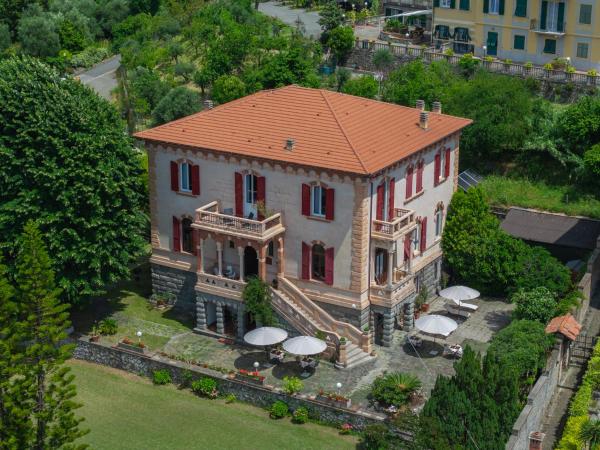 På billedet ses objektet Villa Fieschi Boutique Hotel beliggende i byen Lavagna.