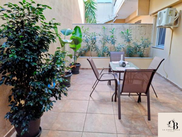 A la foto es mostra l'objecte La casa bella di Chalkida 2 situat a la ciutat de Calcis.