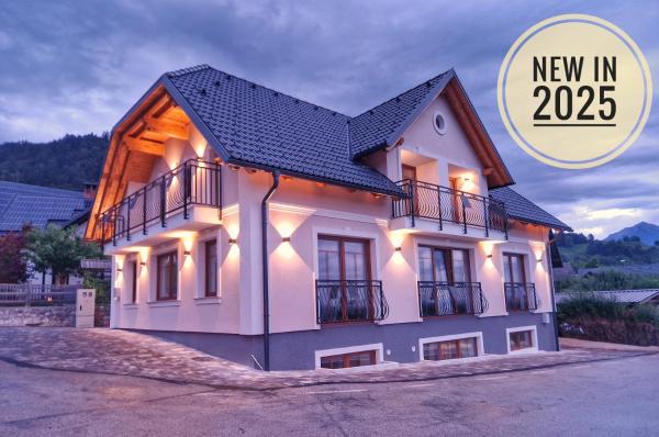 På bildet vises objektet Alpine House Mina - Rooms & Apartments som ligger i byen Bled.