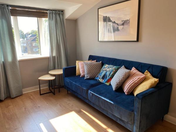 Zdjęcie 5: 2BD Flat by Common & Village - Wimbledon, Zone 3