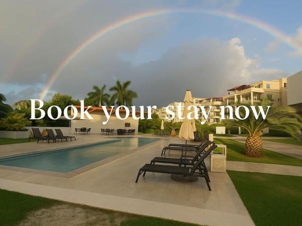 A la foto es mostra l'objecte Cozy Maho Studio w Pool Gym & Nearby Beaches situat a la ciutat de Maho Reef.