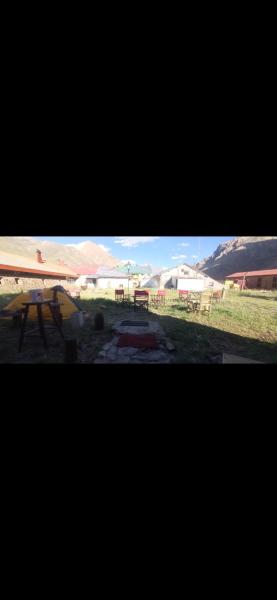 写真にはラス・クエバス市にあるCamping AconcaguaTipiCamp&bbqが写っています。
