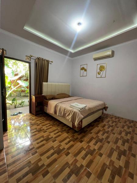 Na fotografii je vidět objekt Homestay Omah Joglo nacházející se ve městě Gading.
