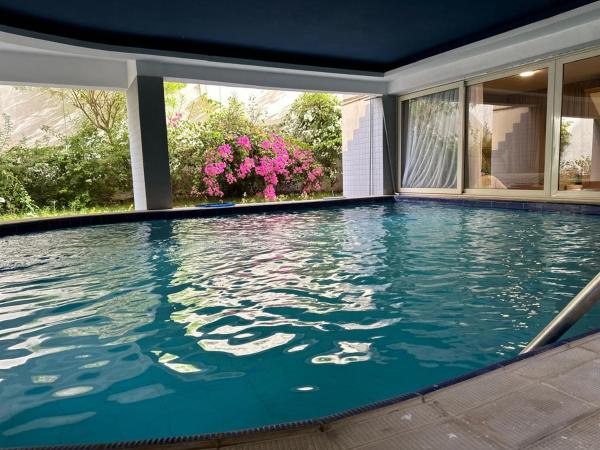 På billedet ses objektet Private Pool Cozy Studio in Prime Location New Cairo beliggende i byen Kairo.