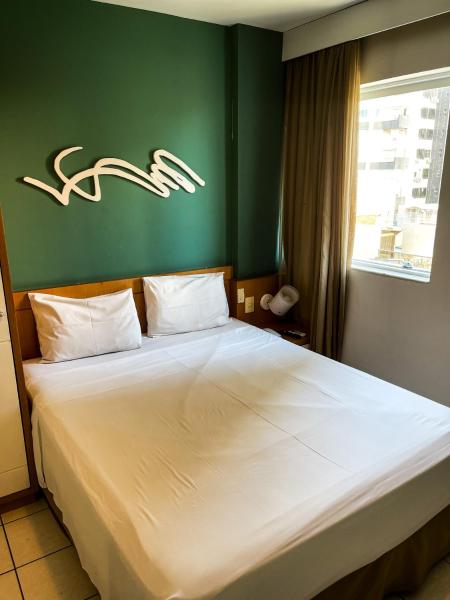 写真にはGuajuru市にあるPraia do Canto Apart Hotel - 102Bが写っています。