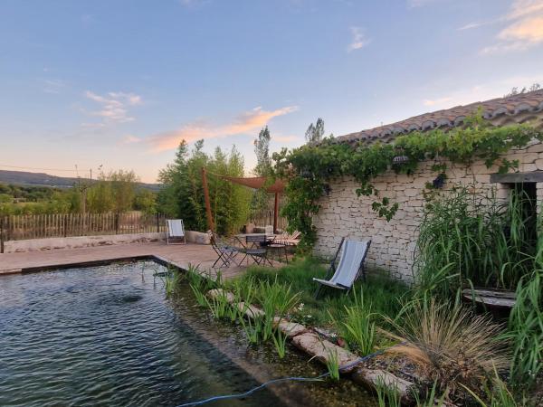 Na fotografii je vidět objekt Le colibri du Luberon nacházející se ve městě Apt.