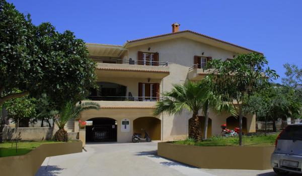 Villa Yiotevi - Greece
