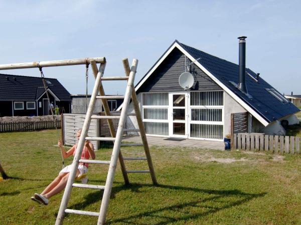 6 person holiday home in Harboøre-By Traum, Harboør