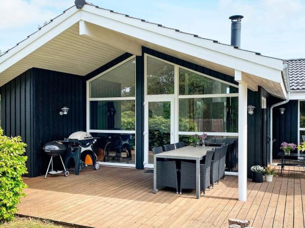 Spacious Family Retreat - By Traum Ferienwohnungen, Hals