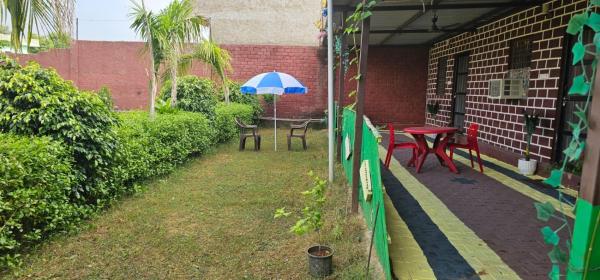 A la foto es mostra l'objecte AJ Vacational Villa Sariska Rajgarh, Alwar situat a la ciutat de Mālākhera.