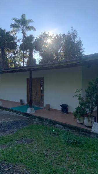 Na fotografii je vidět objekt hospedaje queremal casa de campo ecopolis nacházející se ve městě El Queremal.