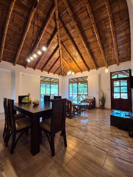 Casa Refugio, Hacienda Olonche, Olon