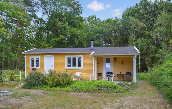 På bildet vises objektet 1 Bedroom Cozy Home In Blentarp som ligger i byen Blentarp.