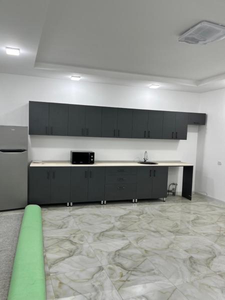照片显示了位于Yunusobod市的участок物件。