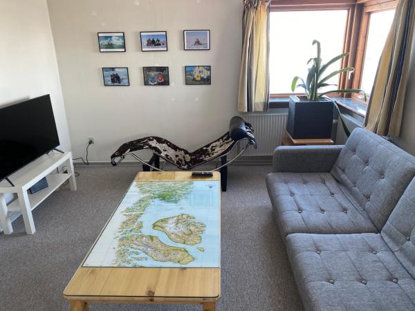 En la foto se muestra el objeto Toms panorama house ubicado en la ciudad de Aasiaat.