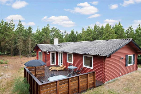 The photo shows the 0127-Romo-Umanaksvej-4 located in the city of Kongsmark.