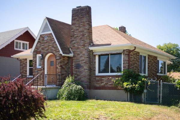 Rare 2 King Beds-comfort Stay In Prime Location-fenced Yard - Washington