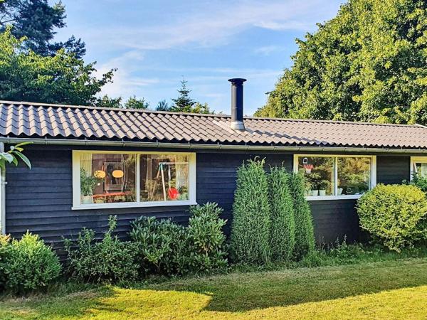 Nella foto è visibile l'oggetto 6 person holiday home in Højby-By Traum situato nella città di Højby.