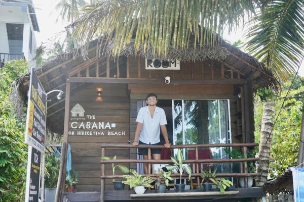 Na zdjęciu widoczny jest obiekt The Cabana Hotel Hiriketiya położony w mieście Dickwella.