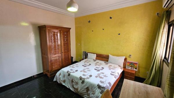 Foto 5: Comfortable Triplex with 4 Air-Conditioned Bedrooms in Dakar