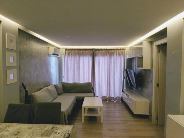 Apartamento 3 Dormitorios Con Terraza - Jerez de la Frontera