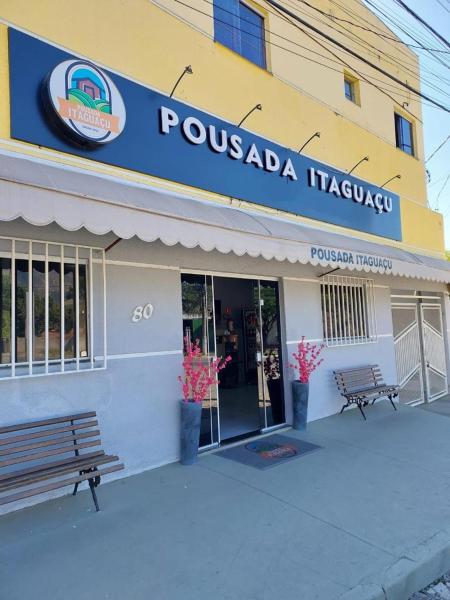 Na fotografii je vidět objekt Pousada Itaguaçu nacházející se ve městě Aparecida.