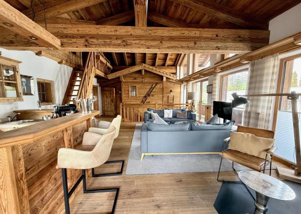 Auf dem Foto ist das Objekt CHALET BELLE KAISER by Belle Stay in der Stadt Going zu sehen.