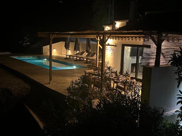 A la foto es mostra l'objecte Finca Celia Competa situat a la ciutat de Cómpeta.