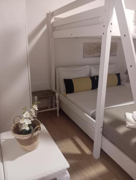 På billedet ses objektet Alice apartment 2 beliggende i byen Spetses.