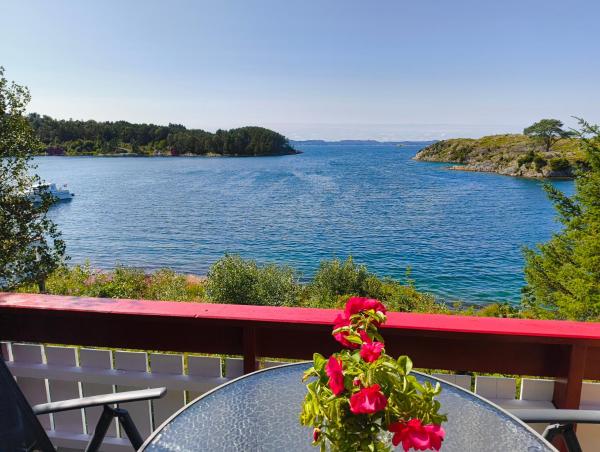 Na fotografii je vidět objekt Retreat Øklandsnes nacházející se ve městě Grindheim.
