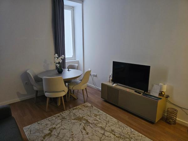 A la foto es mostra l'objecte Casa da Lara situat a la ciutat de Aveiro.