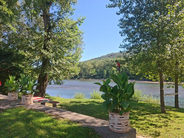 A la foto es mostra l'objecte Drinski sjaj situat a la ciutat de Crnča.