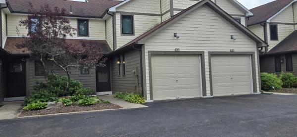 Cozy Condo- 3 Bedroom Lakefront Condo With Fireplace - Deep Creek Lake, MD