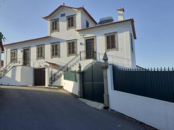 Na zdjęciu widoczny jest obiekt Quinta dos Silvas położony w mieście Caldas de São Jorge.