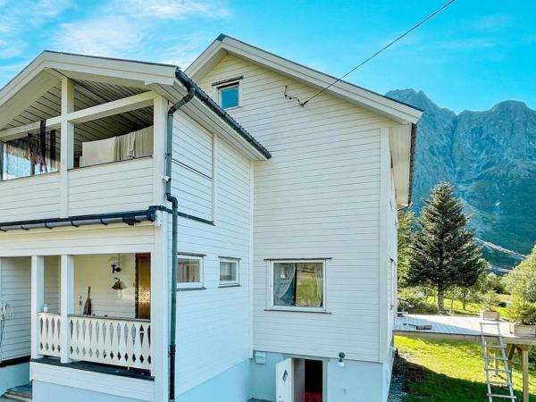 写真にはHigrav市にある4 person holiday home in LAUPSTADが写っています。