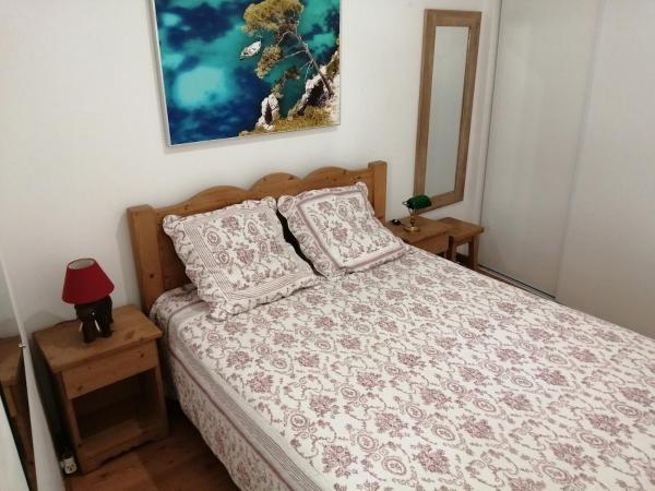 Na fotografii je vidět objekt Appartement cosy pour 2 pers au port de Cassis nacházející se ve městě Cassis.