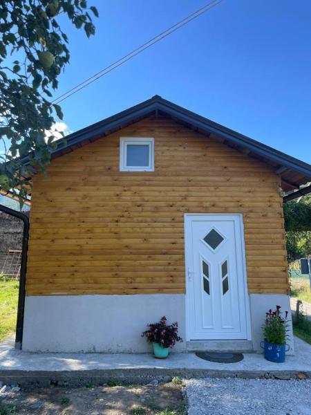 La photo montre l'objet Apartman Sadba 2 situé dans la ville de Čajniče.