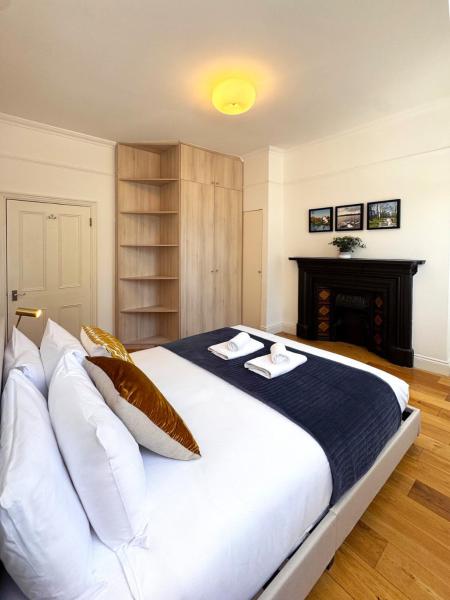Foto 2: Flat B - Montagu St Residence