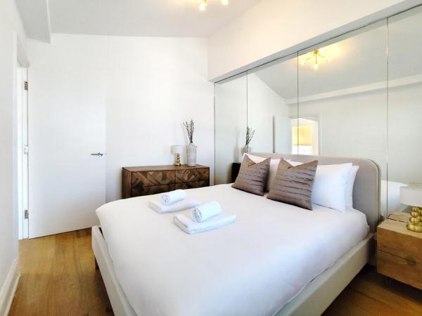 Zdjęcie 6: Flat E - Montagu Residence