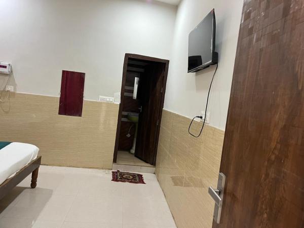 A la foto es mostra l'objecte Guest house situat a la ciutat de Vrindāvan.