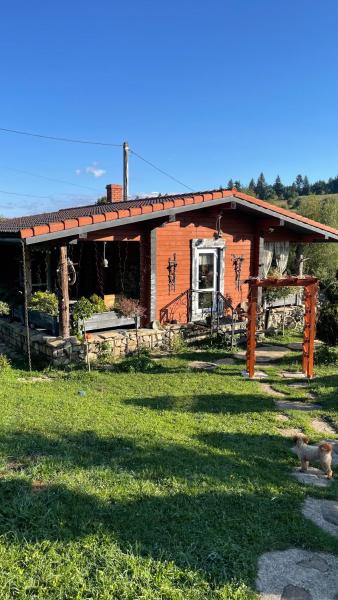 Nella foto è visibile l'oggetto Chalet de Bella situato nella città di Staraya Solʼ.