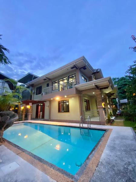 Kuvassa näkyy kohde Summer House near Alona beach with 5 Bedrooms, joka sijaitsee kaupungissa Panglao.